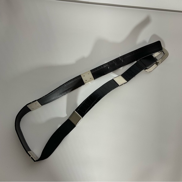 Suzi Roher Canada Black Leather Belt w/Silver Rectangle Hardware w/Silver Buckle - Picture 7 of 14